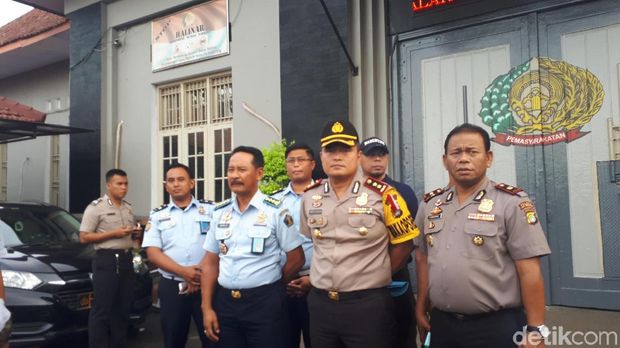 Rilis pengungkapan penyelundupan ekstasi di dalam kardus susu