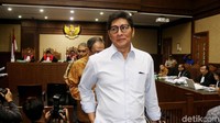 Awalnya, jaksa KPK menyebut adanya pertemuan Setya Novanto dengan Andi Narogong berkaitan dengan proyek e-KTP. Kemudian Novanto memperkenalkan Andi Narogong kepada Mirwan Amir, yang saat itu menjabat Wakil Ketua Banggar DPR.
