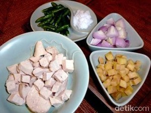 Manuk Sira Pege, Ayam Berbumbu Garam dan Jahe Khas Tapanuli