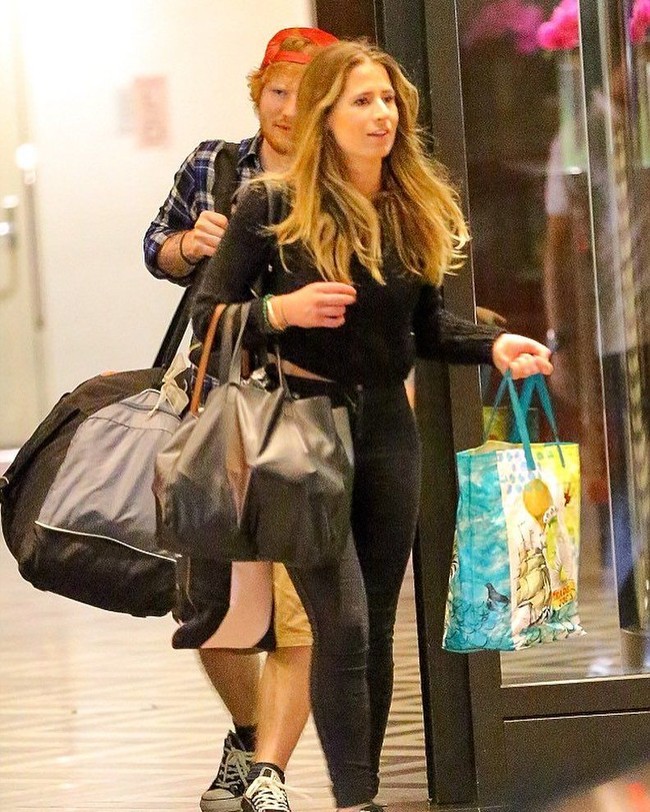 Cherry Seaborn dilaporkan bekerja sebagai konsultan di Advisory Consultant at Deloitte & Touche LLP, New York, sebelum ia kembali ke Inggris. Foto: Instagram/cheddysearan