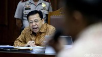 USD 3,5 juta diterima Novanto melalui Irvanto Hendra Pambudi Cahyo pada 19 Januari 2012 sampai 19 Februari 2012.