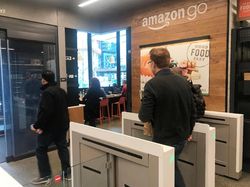 Amazon Go: Supermarket Tanpa Kasir, Bayarnya Pakai Ponsel