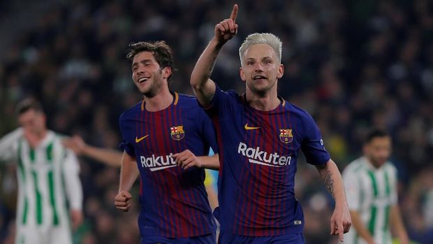 Ivan Rakitic (kanan) tidak menganggap enteng Chelsea di babak perdelapan final Liga Champions.