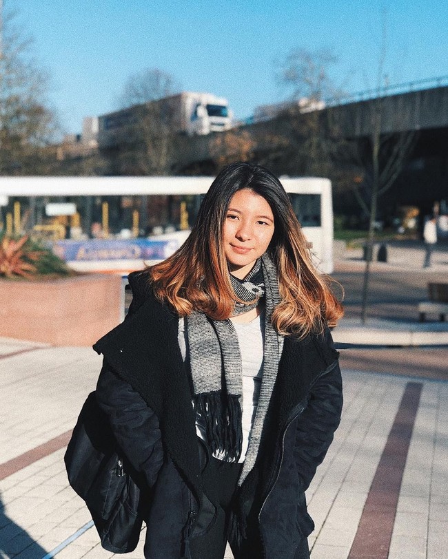  Kecantikan natural anak Wulan Guritno, Shaloom Razade dengan rambut panjang yang dibiarkan terurai. Foto: Instagram