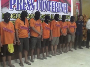 Sebelum Mengantar Tuyul, Pengemudi Grab Ada yang Kerja di Bank