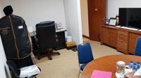 Sandiaga tak berkantor di ruang kerja yang semestinya ditempati Wakil Gubernur DKI Jakarta. Ia memilih ruang kerja yang lebih kecil.