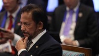 Akun tersebut memasang foto Sultan Hassanal Bolkiah di Instagram-nya. Namun, dalam foto-foto Sultan itu, terlapor menambahkan kata-kata yang mengandung ujaran kebencian. (Foto: AFP)