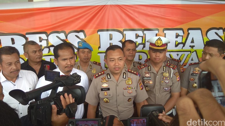 Polisi Selidiki Penyebar Hoax Ulama Karawang Diteror Polisi Selidiki Penyebar Hoax Ulama Karawang Diteror