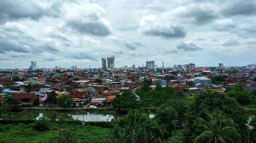 Makassar Ku Menyambut Pagi Berawan
