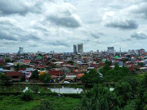 Cuaca Makassar Besok 26 November: Pagi Cerah Berawan, Siang-Sore Hujan