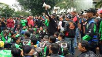 Sopir Taksi dan Ojek Online Bandung Tolak Permenhub 108