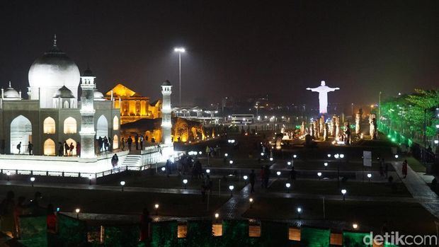 Taj Mahal India Tidak Cuma Ada di Agra Lho