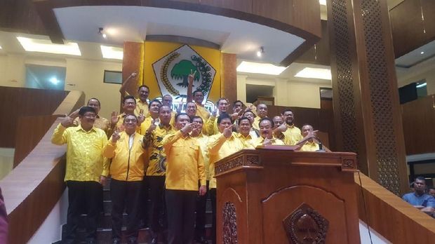 Umumkan Struktur Pengurus Golkar, Airlangga Lakukan Perampingan