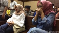 Hari ini memang Deisti absen karena akan memenuhi panggilan KPK. Novanto pun mengamini hal itu.