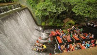 Namanya Waterfalls Restaurant yang berada di Villa Escudero Resort Filipina. Di restoran yang terletak di San Pablo City ini bisa menikmati santap siang sambil menyaksikan keindahan air terjun. Foto: Istimewa