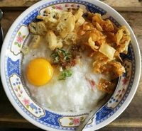 Sebaiknya Tak Makan dan Sajikan Bubur di Hari Raya Imlek