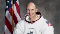 Astronot NASA Ken Mattingly batal jadi salah satu kru Apollo 13 pada 1970 silam hanya beberapa hari sebelum peluncuran. Mattingly disebut terserang penyakit campak Jerman. (Foto: Dok. space.com)