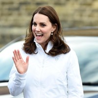 Empat bulan menjelang kelahiran anak ketiganya, Kate Middleton melakukan kunjungan ke sebuah sekolah dasar di London, Inggris, baru-baru ini. (Foto: Stuart C. Wilson/Getty Images)
