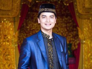 Jawab Netizen, Alvin Cerita Kedekatan Abi Arifin Ilham dengan Jokowi