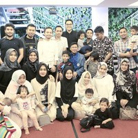 Kafilah Solihin pernah pergi bersama ke Bandung dan menggelar kajian bersama Ustad Abdullah Gymnastiar. Foto: Instagram