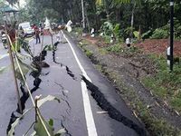 Foto yang disebut akibat gempa Banten, padahal jalan di Wonosari