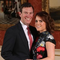 Walau dilarang, Putri Eugenie memiliki akun media sosialnya sendiri. Sang Putri juga memamerkan foto pertunangannya dengan Jack Brooksbank bulan Januari kemarin. Keduanya akan menikah hari ini. Foto: Jonathan Brady - WPA Pool/Getty Images