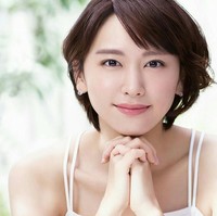 Berpenampilan dengan rambut pendek, senyum Gakky tampak memikat. Foto: Instagram