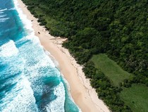 4 Rekomendasi Pantai Hidden Gem Buat Surfing di Uluwatu