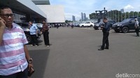 Foto: Di DPR, gempa terasa sekitar 3 detik. (Prastiti/detikcom)