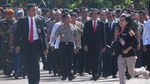 Potret Presiden Jokowi Diapit Kapolri dan Panglima TNI