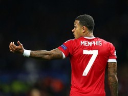 Memphis Depay juga menjadi pemain nomor 7 yang kesulitan di MU. Pemain asal Belanda itu cuma dua tahun di Old Trafford, sebelum dijual lagi ke Lyon pada 2017. (Foto: Alex Livesey/Getty Images)