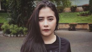Bukan Barang Murah, 10 Kaus Artis Indonesia Ini Harganya Jutaan Rupiah
