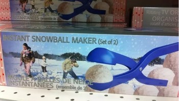 Dengan alat ini, bikin bola-bola salju lebih cepat. (Foto: Brightside)