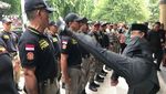Aksi Para Pejabat: Tendang Satpol PP, Bak Sampah sampai Motor