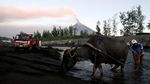 Foto: Erupsi Gunung Mayon di Filipina Picu Hujan Abu Lebat