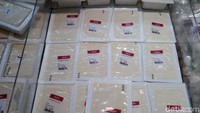 Tofu Jepang yang lembut dijual di supermarket ini dalam kemasan mika plastik bentuk persegi. Ada jenis tofu yose, tofu kinu dan tofu momi. Foto: detikFood
