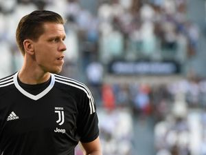 Szczesny soal Warisan Jersey Nomor 1 Buffon di Juventus