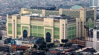 Wakil Gubernur DKI Jakarta Sandiaga Uno pernah mengatakan ingin menjadikan Pasar Tanah Abang menjadi pusat perbelanjaan seperti Grand Bazaar di Istanbul, Turki. Sebab, Sandi menyebut dua pasar itu punya kemiripan. Ari Saputra/detikcom.