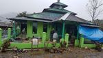 Foto: Masjid di Kabupaten Bogor yang Ambruk karena Gempa Banten