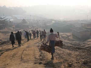 Pengungsi Rohingya Tewas dalam Serangan di Kamp Bangladesh