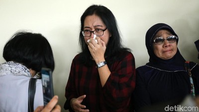 Tangis dan Duka di Kediaman Sys NS