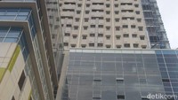 Ini penampakan apartemen yang disebut miring dilihat dari low angle.