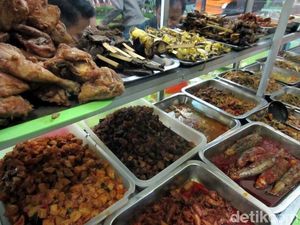 Jeritan Warteg Cs soal Bapok Mahal: Pusing Saya... Nggak Kuat!
