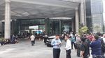 Pegawai di Gedung BEI Berhamburan Pasca Gempa