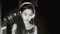 Nggak dipungkiri netizen sekarang banyak jadi mata-mata akun gosip karena jika memberikan foto atau video akan dapat reward. Foto: Instagram/icha_gween
