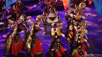 Megawati secara khusus menyuguhkan teater kebangsaan bertajuk Satyam Eva Jayate. Mega berharap pertunjukan seni itu bisa mencairkan suasana politik.