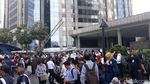 Pegawai di Gedung BEI Berhamburan Pasca Gempa