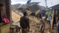 Belasan rumah yang rusak di Kabupaten Bogor tersebar di 3 kecamatan (Foto: Dok. Tagana Kemensos)