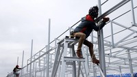 Di Awal tahun 2018 ini, shelter permukiman sementara untuk warga gusuran itu sudah mulai berdiri. Begini penampakannya. Agung Pambudhy/detikcom.