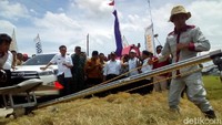 Di pesawat itu dilengkapi sensor yang memantulkan infrared ke matahari yang mengenai padi. Fungsi lainnya adalah verifikasi lahan panen padi, pemetaan lahan sawah dengan ketelitian hingga 5cm/pixel.